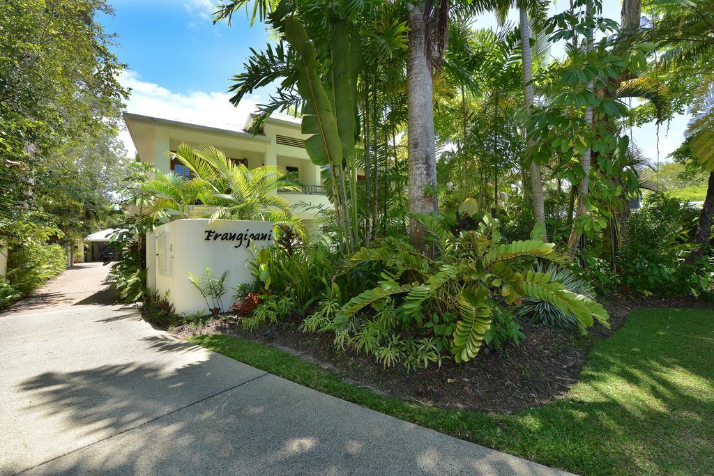 Villa Frangipani Port Douglas Exteriör bild